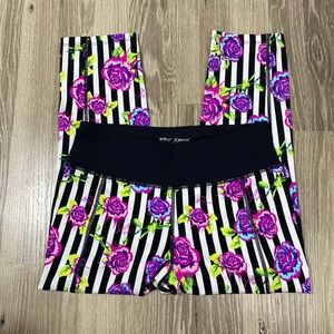 BETSEY JOHNSON CAPRI LEGGINGS